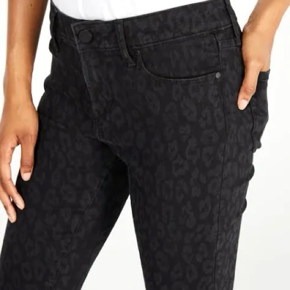 Articles Of Society Sarah Skinny Black Animal Print Jeans